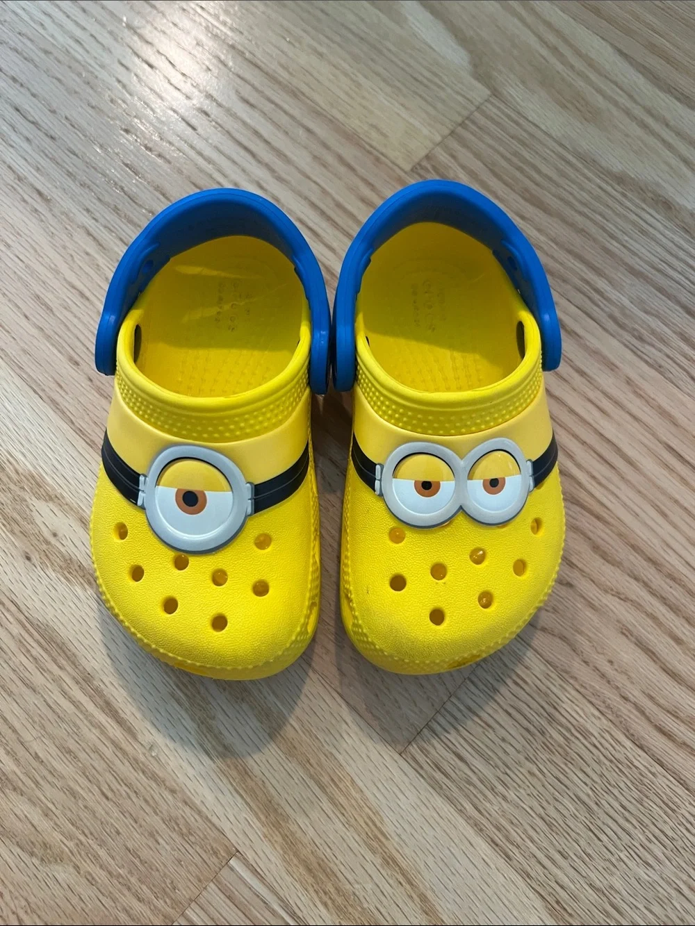 Crocs Minion-Themed toddler size 7